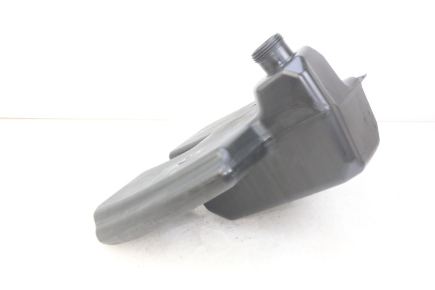 photo de SERBATOIO CARBURANTE PEUGEOT CITYSTAR 125 (2011 - 2017) - Primo piano tecnico