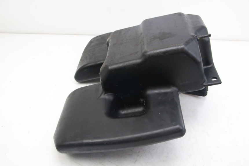 photo de SERBATOIO CARBURANTE PEUGEOT CITYSTAR 50 (2013 - 2017) - Dettagli dei punti di fissaggio