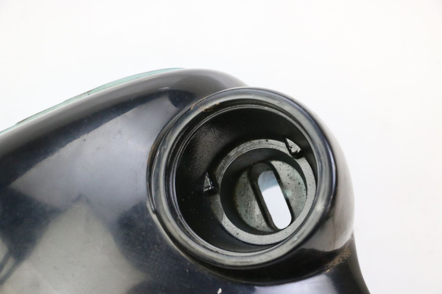 photo de SERBATOIO CARBURANTE  APRILIA CLASSIC 125 (1995 - 2001) - Zoom qualità usato