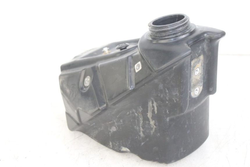 photo de SERBATOIO CARBURANTE HONDA CRF 250 (2010 - 2013) - Primo piano tecnico