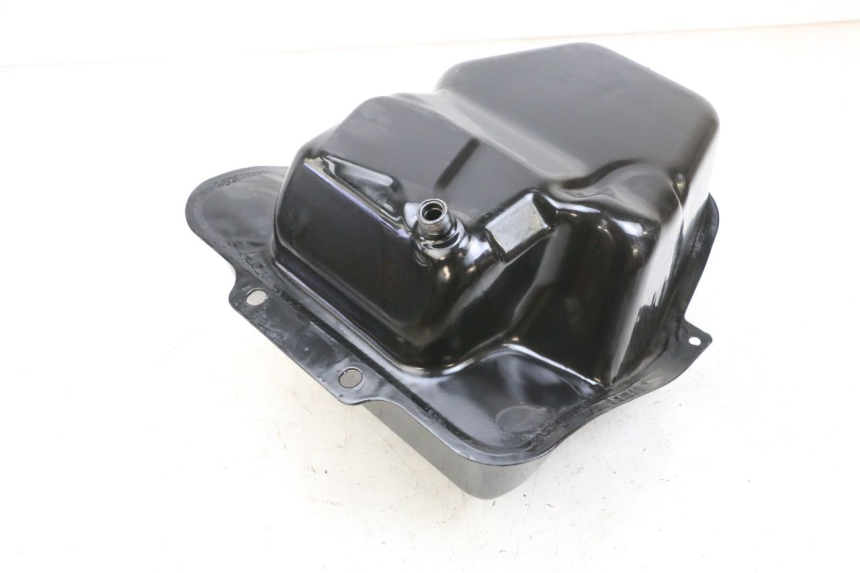 photo de SERBATOIO CARBURANTE SYM CROX 4T 50 (2016 - 2023) - Altra angolazione