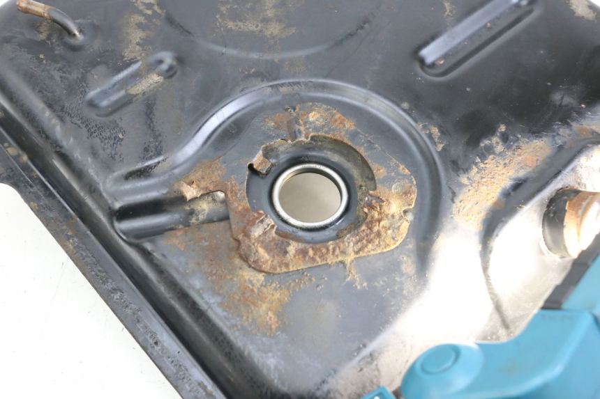 photo de SERBATOIO CARBURANTE KYMCO DINK 4T 50 (2007 - 2018) - Altra angolazione