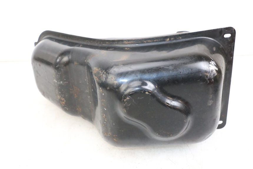 photo de SERBATOIO CARBURANTE KYMCO DINK STREET 125 (2009 - 2014) - Dettagli dei punti di fissaggio