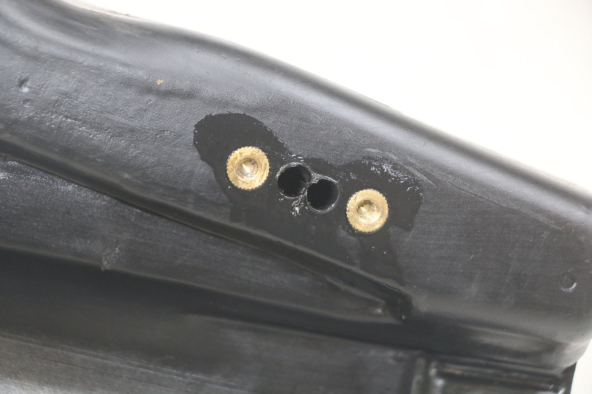 photo de SERBATOIO CARBURANTE LONCIN DIRT BIKE 125 - Zoom sullo stato d'uso