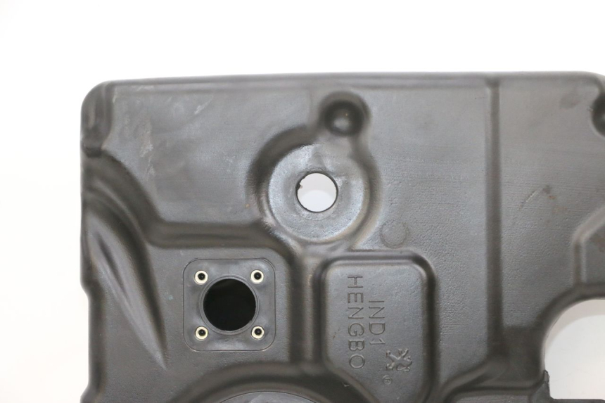 photo de SERBATOIO CARBURANTE PEUGEOT DJANGO 4T 50 (2014 - 2019) - Stato della superficie e materiale
