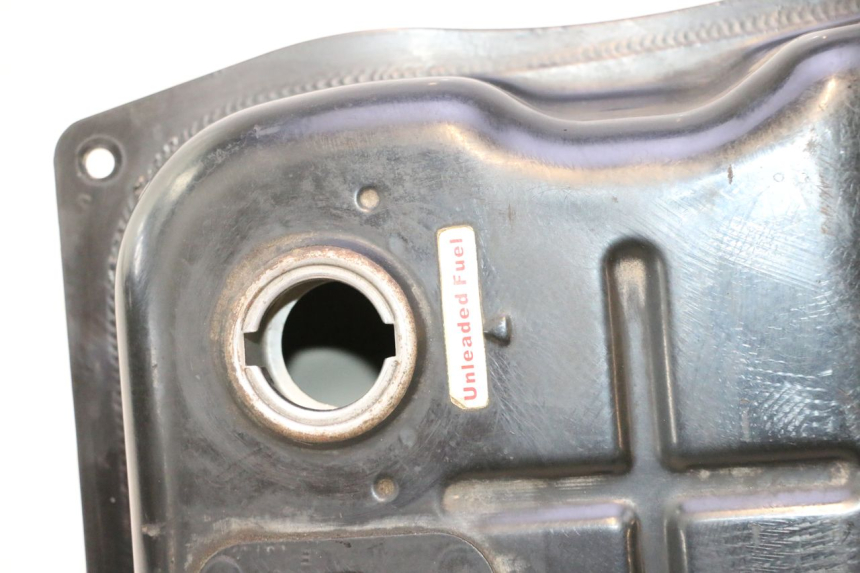 photo de SERBATOIO CARBURANTE  CF MOTO E-CHARM 125 (2005 - 2008) - Altra angolazione