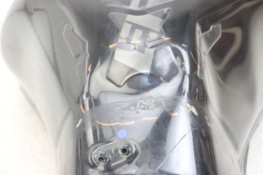 photo de SERBATOIO CARBURANTE  KAWASAKI ER-6 ER6 N 650 (2012 - 2016) - Stato della superficie e materiale