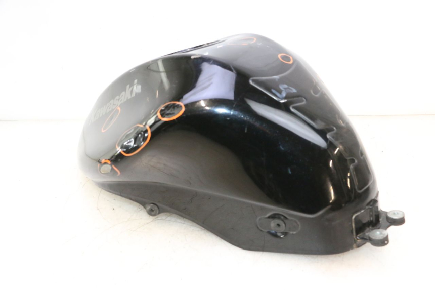 photo de SERBATOIO CARBURANTE  KAWASAKI ER-6 ER6 N 650 (2005 - 2009) - Zoom sui componenti