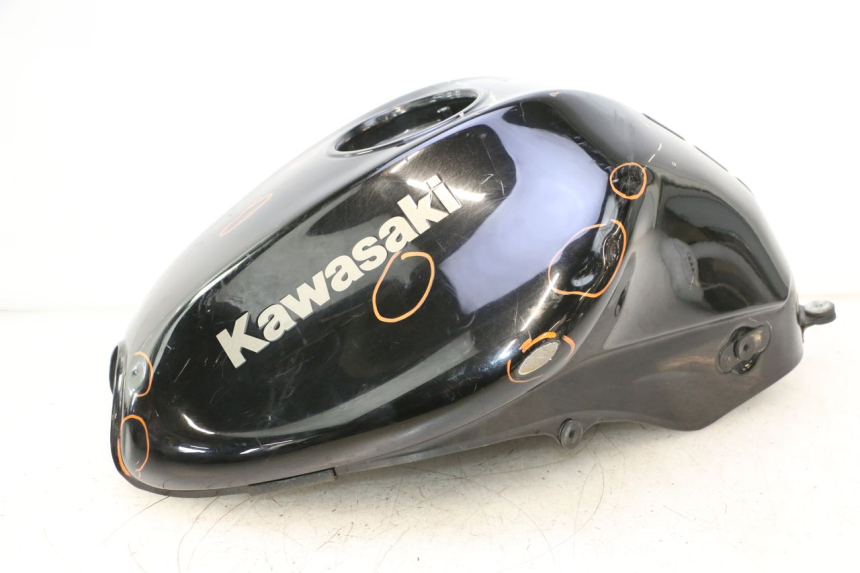 photo de SERBATOIO CARBURANTE  KAWASAKI ER-6 ER6 N 650 (2005 - 2009) - Ispezione visiva dettagliata