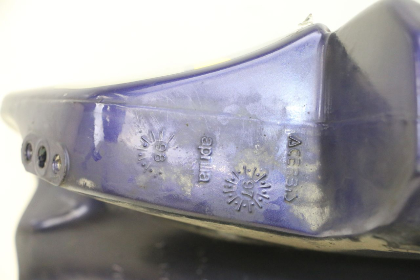 photo de SERBATOIO CARBURANTE  APRILIA ETX 125 (1998 - 2002) - Primo piano tecnico