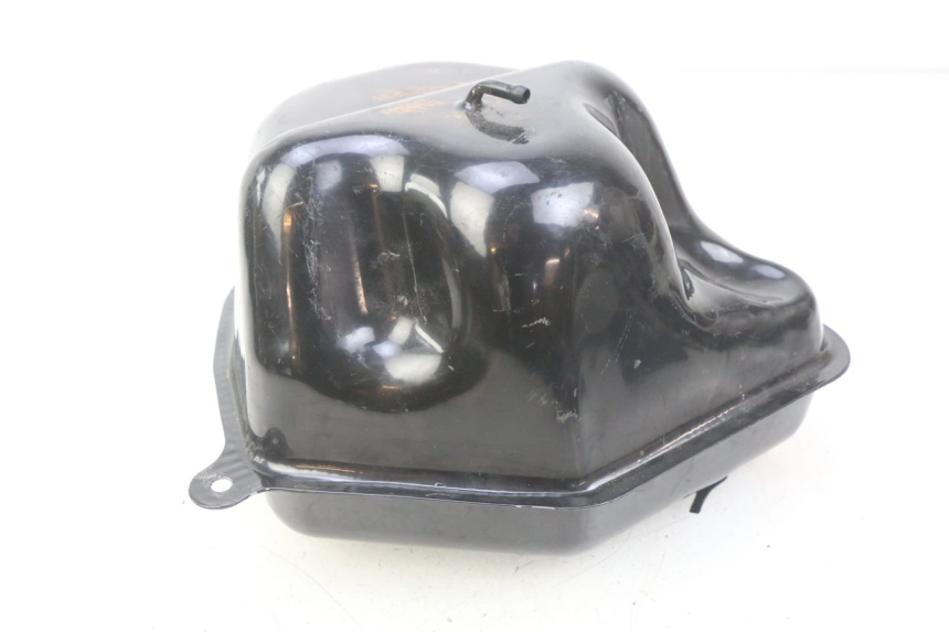 photo de SERBATOIO CARBURANTE JM MOTORS EVOLIS 4T 50 (2018 - 2022) - Primo piano tecnico