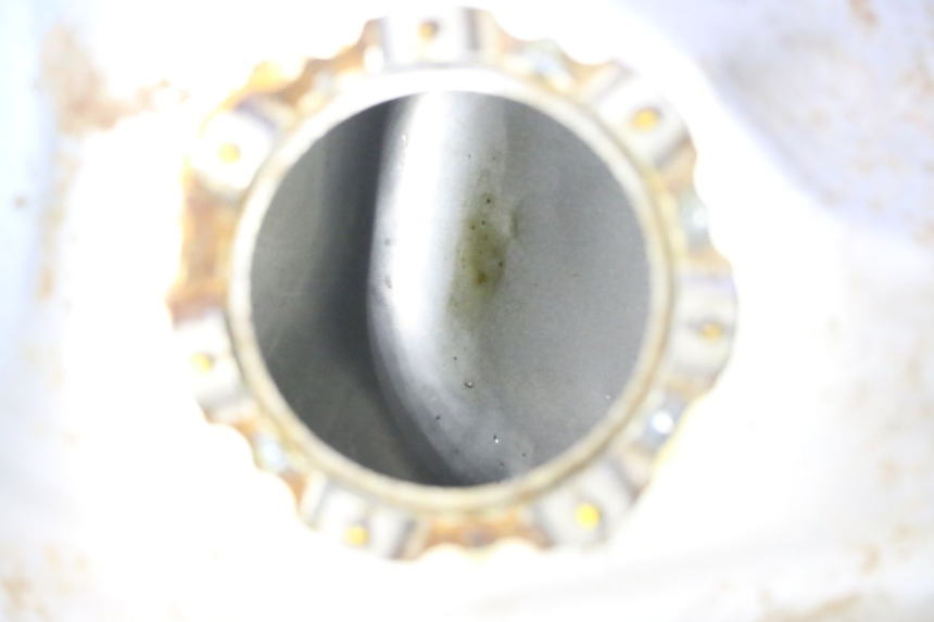 photo de SERBATOIO CARBURANTE  HONDA FJS SILVER WING SILVERWING 400 (2005 - 2008) - Primo piano tecnico