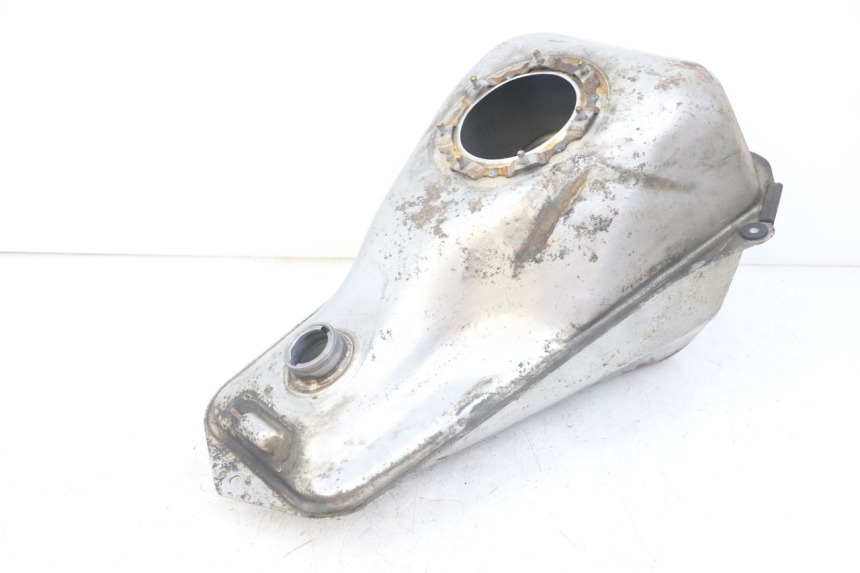 photo de SERBATOIO CARBURANTE  HONDA FJS SILVERWING SILVER WING 600 (2001 - 2010) - Vista principale