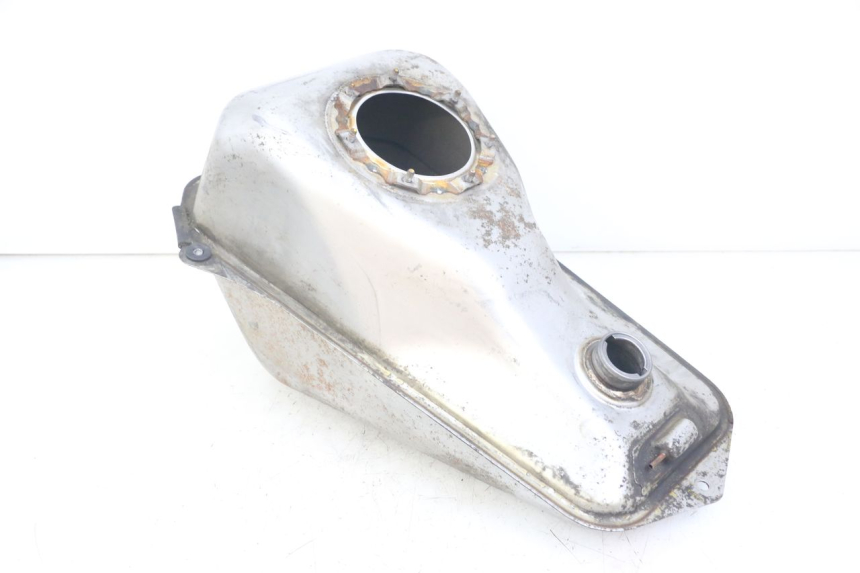 photo de SERBATOIO CARBURANTE  HONDA FJS SILVERWING SILVER WING 600 (2001 - 2010) - Dettaglio del componente