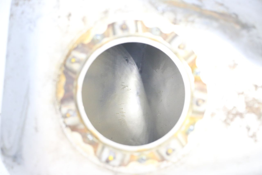 photo de SERBATOIO CARBURANTE  HONDA FJS SILVERWING SILVER WING 600 (2001 - 2010) - Zoom sullo stato d'uso