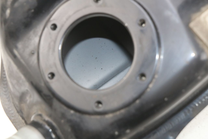 photo de Serbatoio carburante MBK FLIPPER 115 (2013 - 2017) - Primo piano tecnico