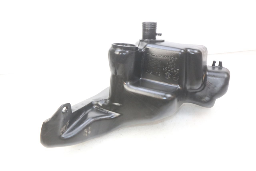 photo de SERBATOIO CARBURANTE PIAGGIO FLY 2T 50 (2004 - 2017) - Altra angolazione