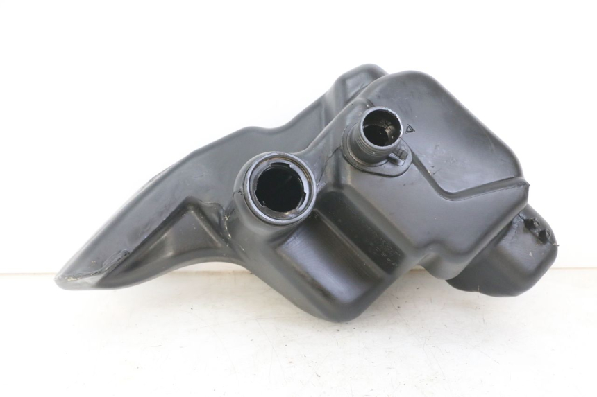 photo de SERBATOIO CARBURANTE PIAGGIO FLY 2T 50 (2004 - 2017) - Zoom sullo stato d'uso