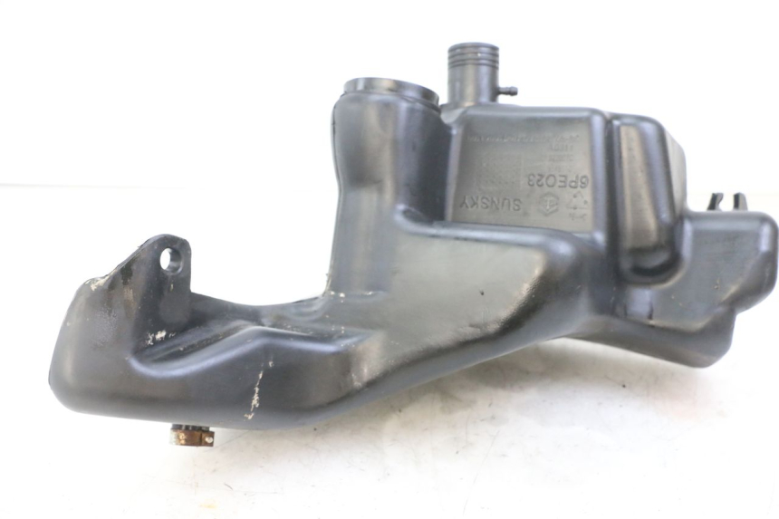 photo de SERBATOIO CARBURANTE PIAGGIO FLY 2T 50 (2004 - 2017) - Altra angolazione