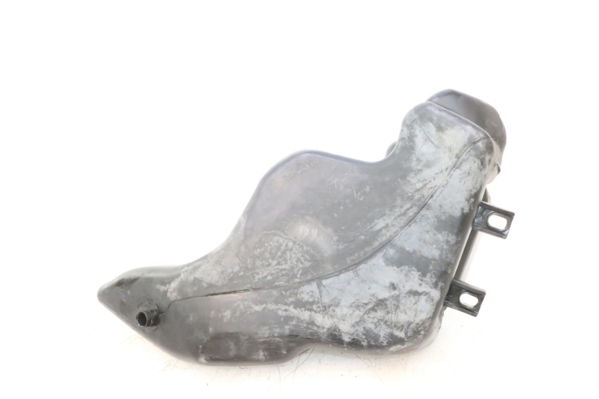 photo de SERBATOIO CARBURANTE PIAGGIO FLY 2T 50 (2004 - 2017) - Primo piano tecnico