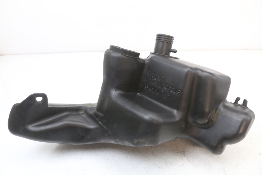 photo de SERBATOIO CARBURANTE PIAGGIO FLY 4T 50 (2004 - 2010) - Altra angolazione