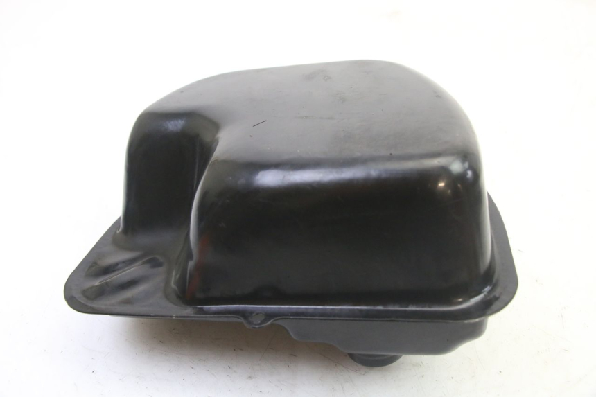 photo de SERBATOIO DELLA BENZINA VENESI FLY RETRO 4T 50 (2020 - 2025) - Dettagli dei punti di fissaggio