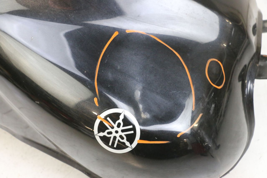 photo de SERBATOIO CARBURANTE  YAMAHA FZ6 N FAZER 600 (2004 - 2006) - Angolazione alternativa