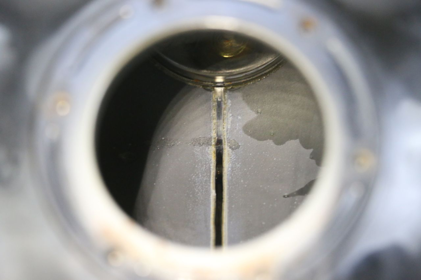 photo de SERBATOIO CARBURANTE  YAMAHA FZ6 N FAZER 600 (2004 - 2006) - Zoom sullo stato d'uso