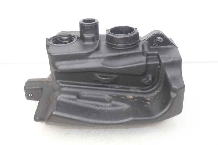 photo de SERBATOIO CARBURANTE PEUGEOT GEOPOLIS 400 (2007 - 2013) - Zoom sullo stato d'uso