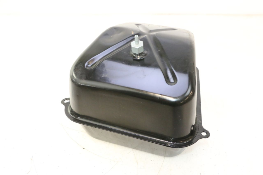 photo de SERBATOIO CARBURANTE  VASTRO GP 2T 50 (2013 - 2017) - Dettagli dei punti di fissaggio