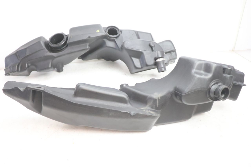 photo de SERBATOIO CARBURANTE  GILERA GP 800 (2007 - 2013) - Zoom sullo stato d'uso