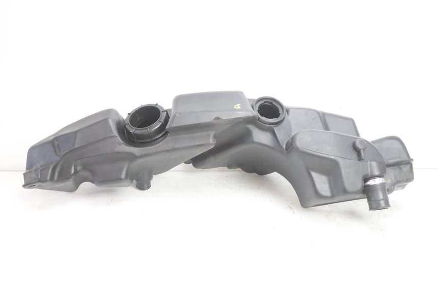 photo de SERBATOIO CARBURANTE  GILERA GP 800 (2007 - 2013) - Dettagli dei punti di fissaggio