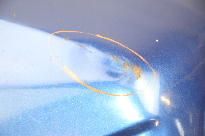 photo de SERBATOIO CARBURANTE  KAWASAKI GPX R WARBIRD 600 (1988 - 1993) - Altra vista dell'articolo