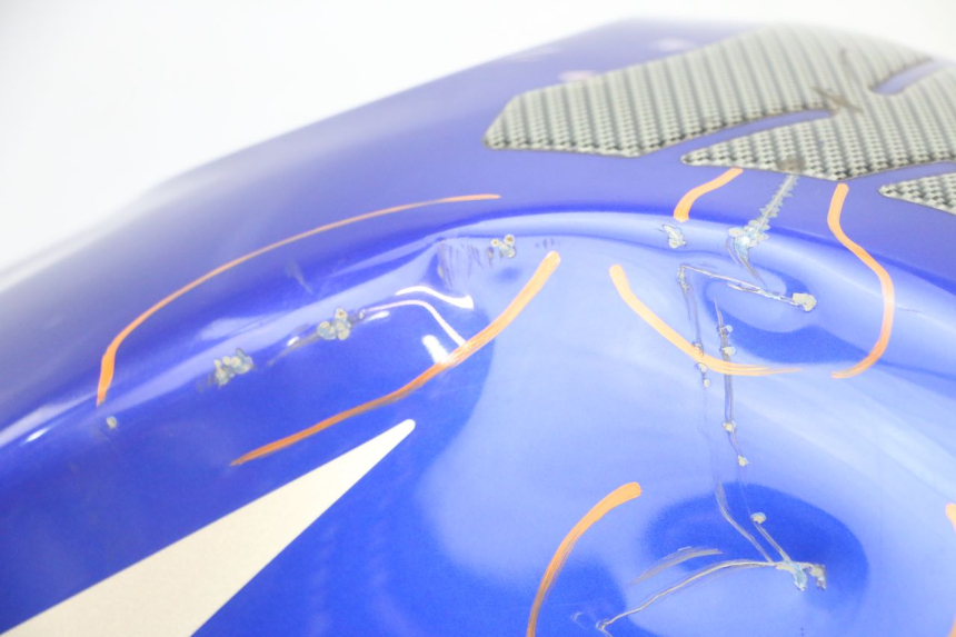 photo de SERBATOIO CARBURANTE  SUZUKI GS GSE 500 (2001 - 2003) - Zoom sullo stato d'uso