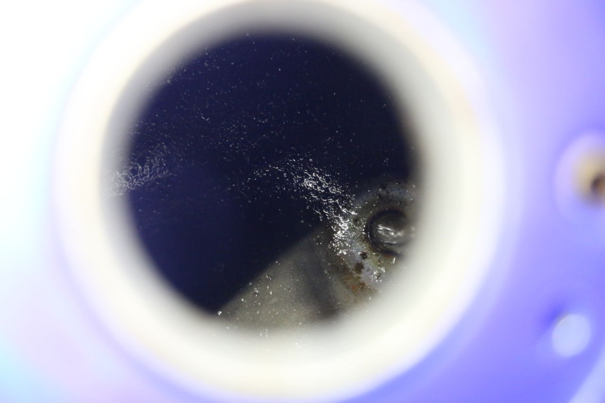 photo de SERBATOIO CARBURANTE  SUZUKI GS GSE 500 (2001 - 2003) - Dettagli dei punti di fissaggio