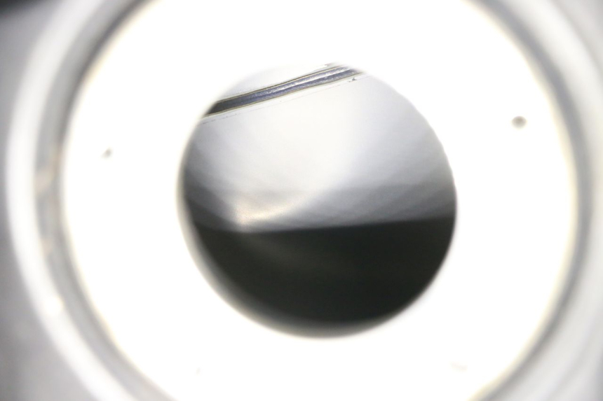 photo de SERBATOIO CARBURANTE  SUZUKI GSR 750 (2011 - 2017) - Zoom sullo stato d'uso