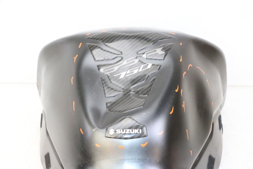 photo de SERBATOIO CARBURANTE  SUZUKI GSR 750 (2011 - 2017) - Marcature e riferimenti originali