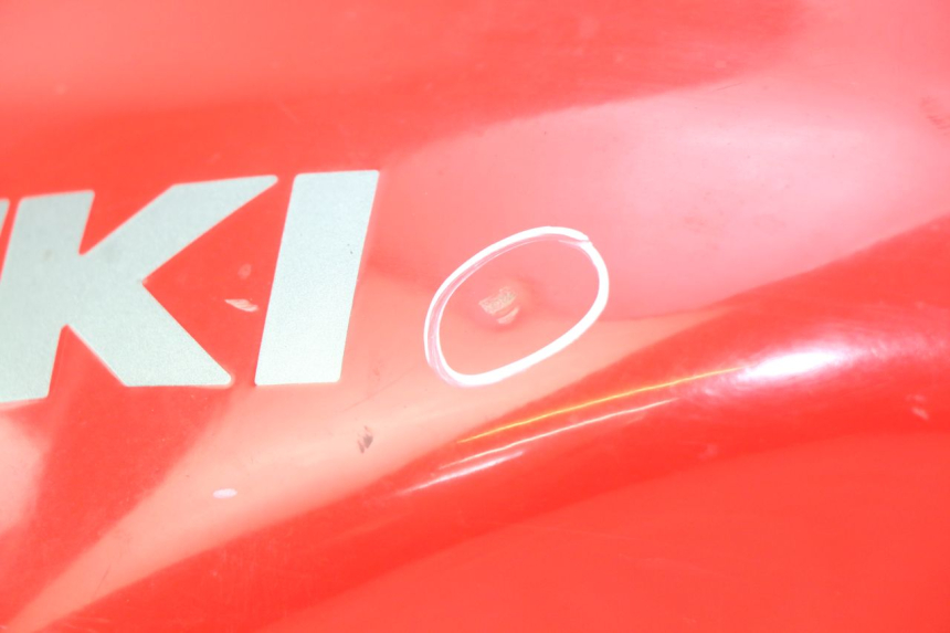 photo de SERBATOIO CARBURANTE  SUZUKI GSX F GSXF 750 (1988 - 1998) - Stato della superficie e materiale