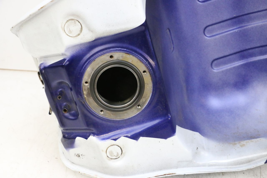 photo de SERBATOIO CARBURANTE  SUZUKI GSXR GSX-R 1000 (2003 - 2004) - Altra vista dell'articolo