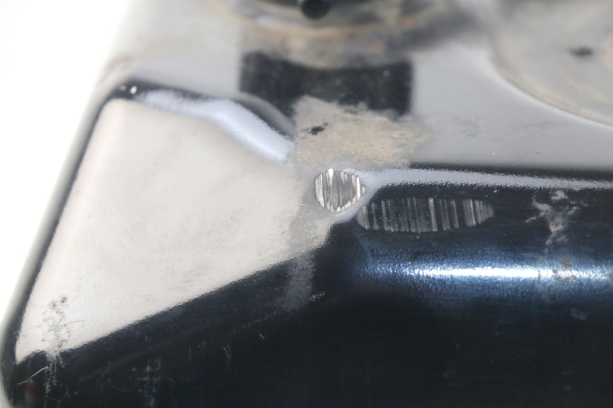 photo de Serbatoio carburante SYM GTS EFI ABS 125 (2012 - 2016) - Dettaglio del componente