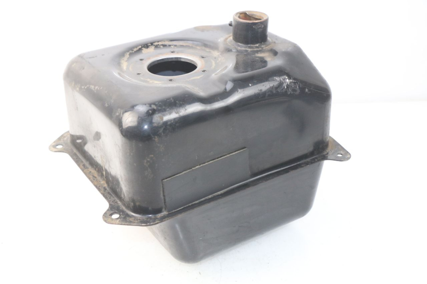 photo de Serbatoio carburante SYM GTS EFI ABS 125 (2012 - 2016) - Dettagli dei punti di fissaggio