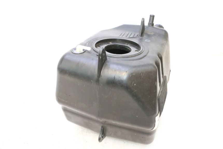 photo de Serbatoio carburante SYM GTS EVO 125 (2009 - 2013) - Altra angolazione