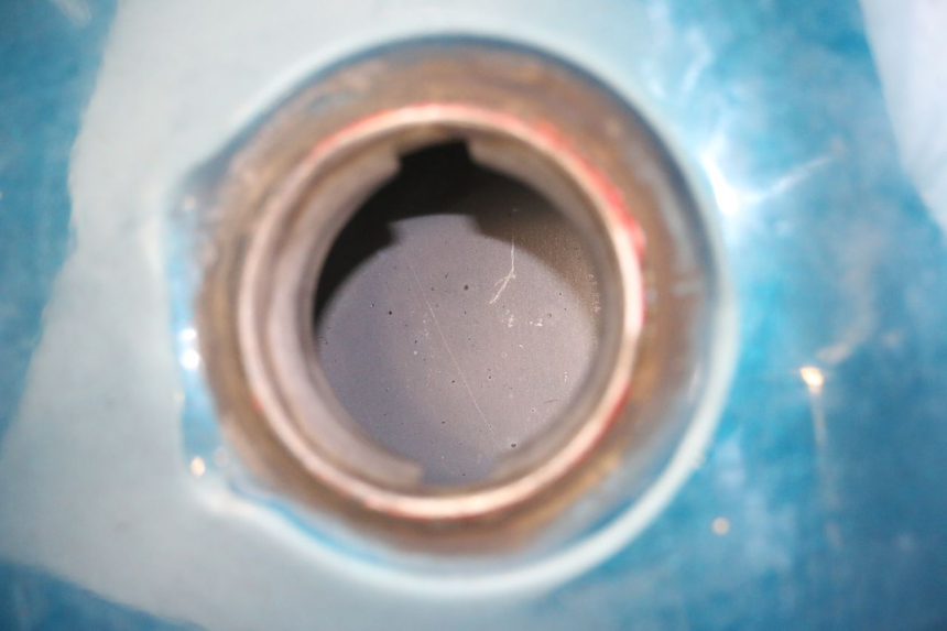 photo de SERBATOIO CARBURANTE  SUZUKI GZ MARAUDER 125 (1998 - 2004) - Altra angolazione