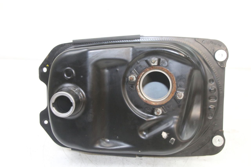 photo de Serbatoio carburante HONDA PCX (JF57/JF64) 125 (2014 - 2018) - Altra angolazione