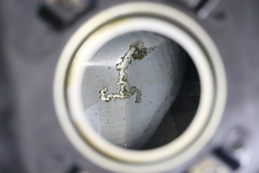 photo de SERBATOIO CARBURANTE  HONDA SH i 300 (2015 - 2020) - Primo piano tecnico