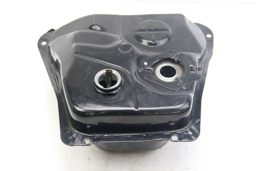 photo de SERBATOIO CARBURANTE SYM JET 4 4T 50 (2018 - 2021) - Zoom sullo stato d'uso