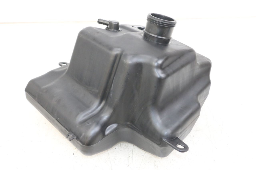 photo de SERBATOIO CARBURANTE PEUGEOT KISBEE 2T 50 (2018 - 2022) - Vista principale