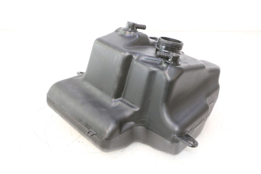 photo de SERBATOIO CARBURANTE  PEUGEOT KISBEE 4T 50 (2023 - 2026) - Vista principale