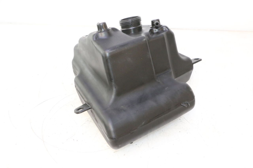 photo de SERBATOIO CARBURANTE  PEUGEOT KISBEE 4T 50 (2023 - 2026) - Zoom sullo stato d'uso