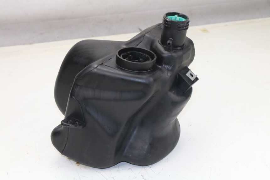 photo de Serbatoio carburante PIAGGIO LIBERTY 2T 50 (2009 - 2013) - Vista principale